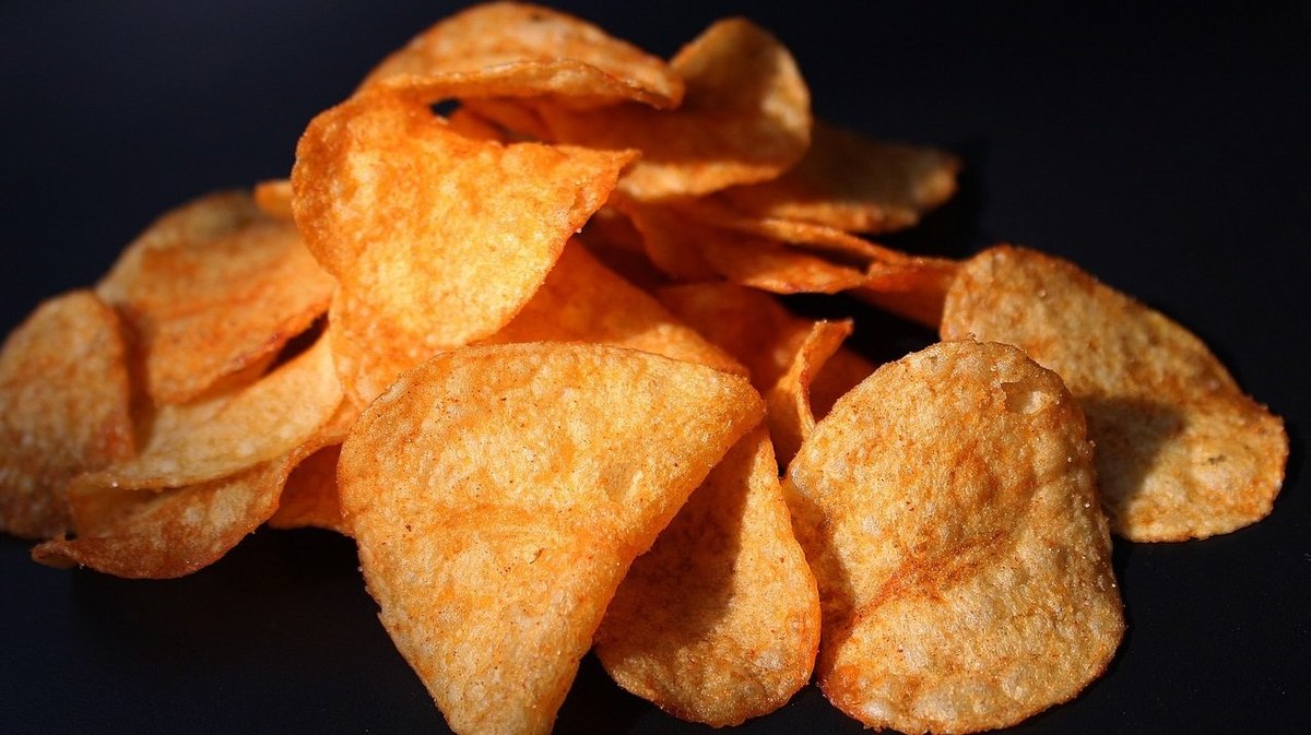 Podolski punktet für Lay’s: So schauen die Deutschen auf die Chips-Marke und ihr neues Werbegesicht