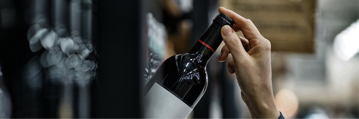 When do Brits start drinking?